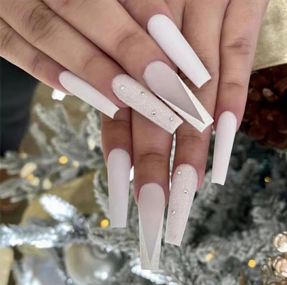 Press on nails 💅 - Picture 1 of 2